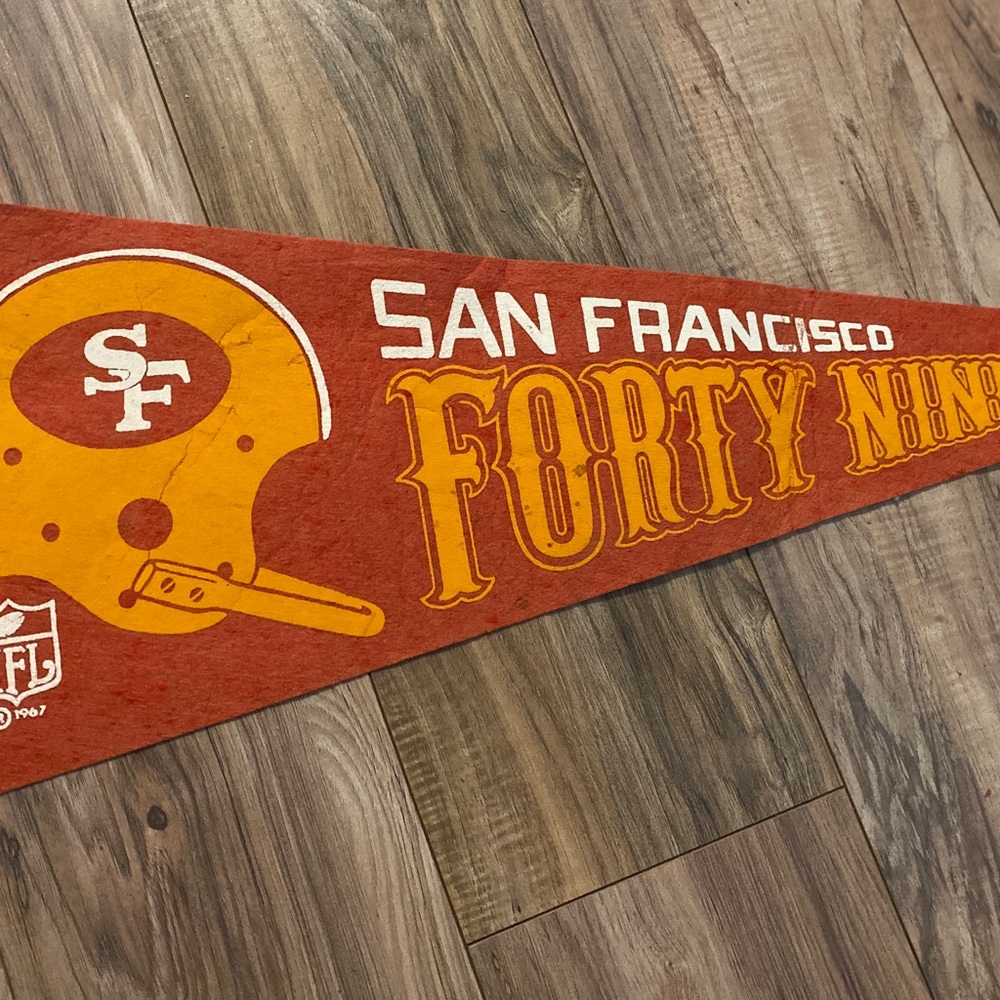 San Francisco Forty Niners Vintage Wall Pennant - Red and Yellow - Picture 2 of 2